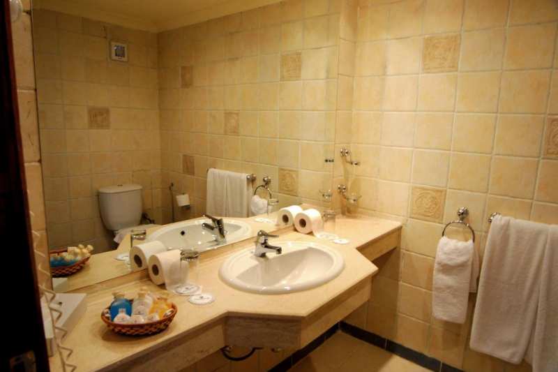 تروبيتل دهب اواسيز